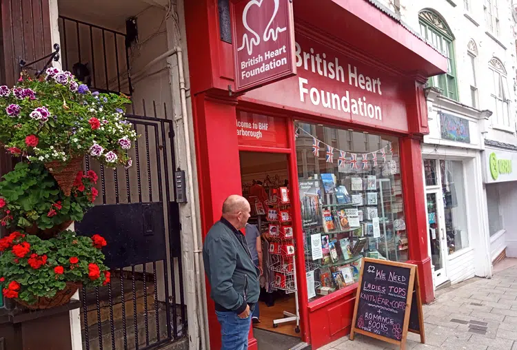 Die Läden der British Heart Foundation (Foto: OR) Die Läden der British Heart Foundation (Foto: OR)