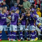 Ba-Muaka Simakala (VfL Osnabrück, 11) jubelt mit seinem Kollegen über sein Tor zum 1:0 VfL Osnabrück vs. Rot-Weiss Essen