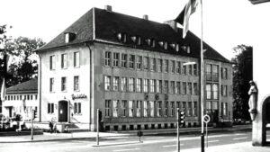 Heimstadt für das Gewerkschaftsleben ab 1953 bis zum Bezug des formaligen Sunburst-Gebäudes in 2003: das DGB-Haus am Neuen Graben. Foto: IGM