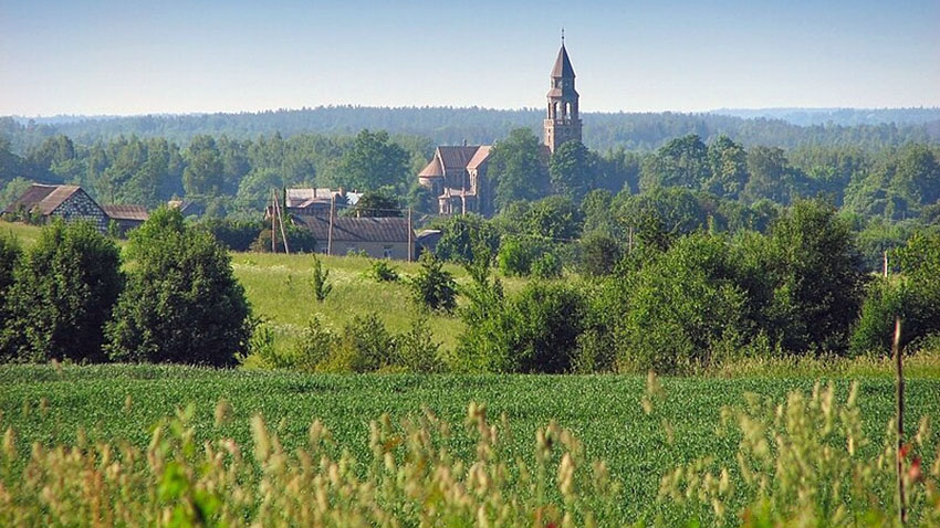 Panorama des heutigen Višķi, in dem rund 250 Menschen leben.