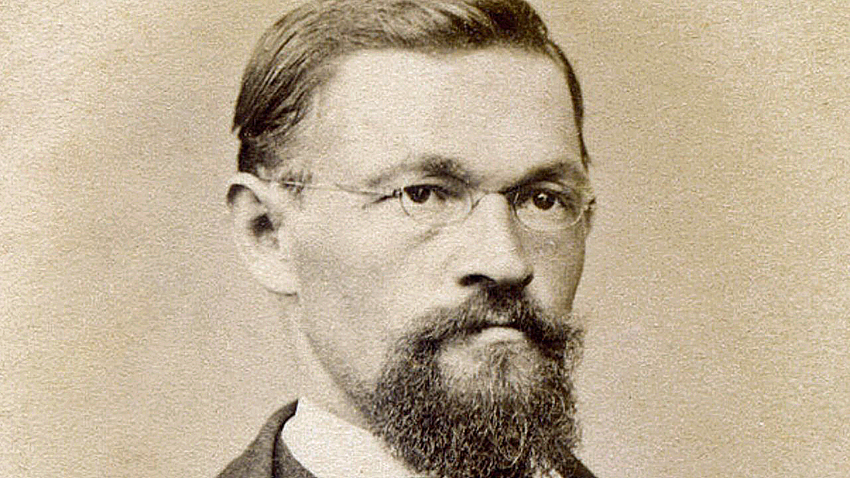 War am Standort der Burg und sah nichts: Arbeiter und Autor Carl Fischer, 1885.