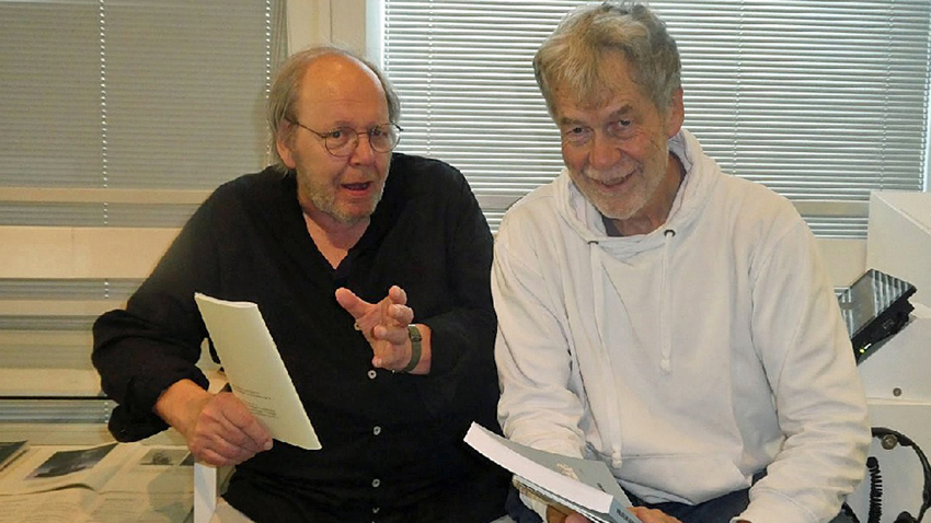 Von links: Alfred Büngen, Leiter des Geest-Verlags und OR-Autor Heiko Schulze. Foto: OR