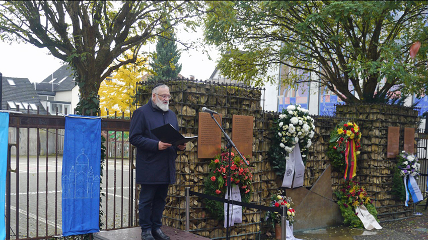 Kantor Baruch Chauskin beim Beitrag der Jüdischen Gemeinde. Foto: PG/OR