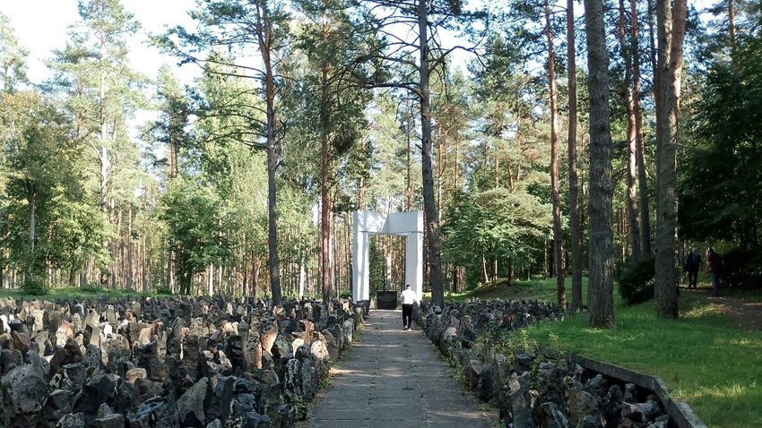 Gedenkstätte in Bikernieki. Foto: Martina Sellmeyer/OR